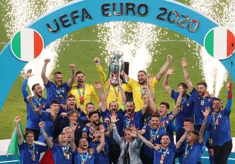 chung kết Euro kịch tính nhất