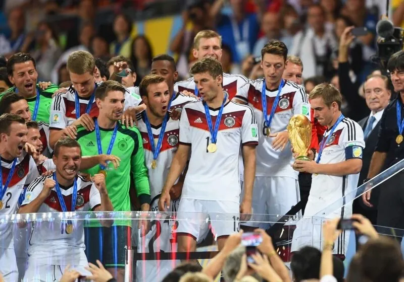 Hình ảnh Philipp Lahm và đồng đội đăng quang tại World Cup 2014