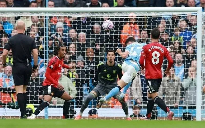 MU thua 0-3 trước Man City ở vòng 14 Premier League